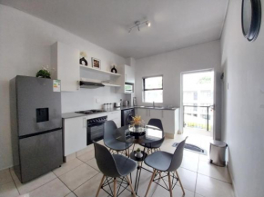 931 Ballito Groves